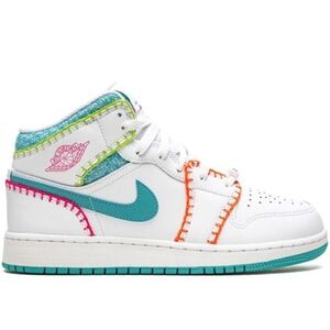 Nike jordan mid sneakers